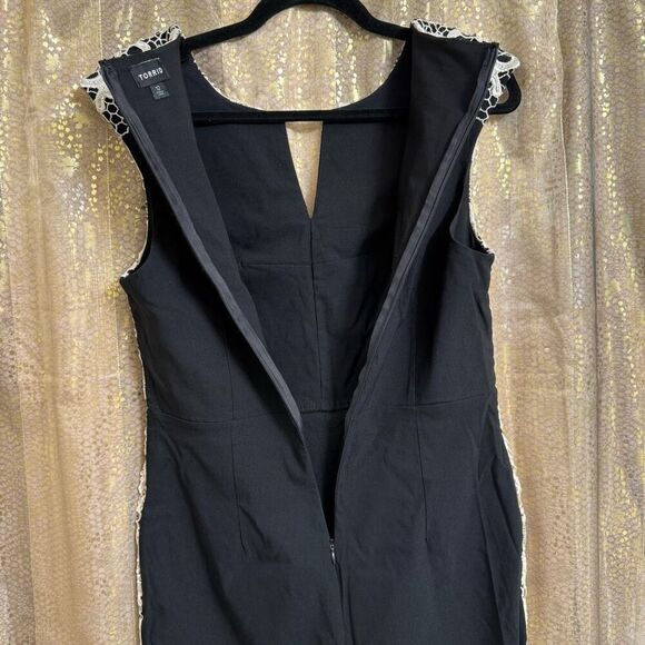 Torrid Black Ivory Embroidered Lace Bodycon Mini Sheath Dress Size 12 - Picture 6 of 6